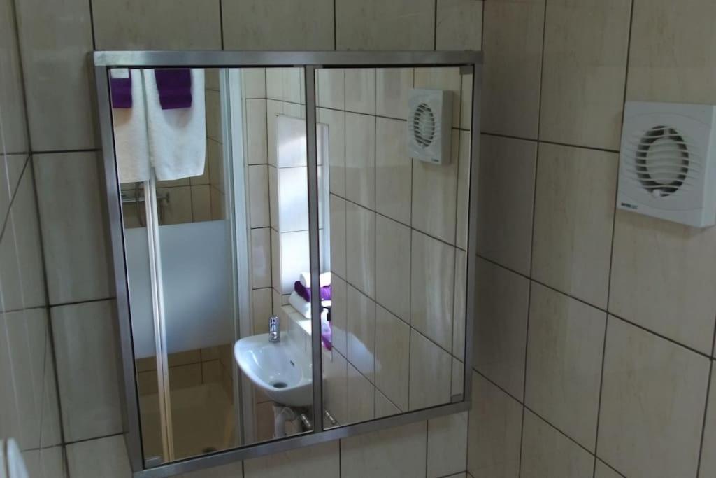 Must See, Quality 1 Bed, Romford, 20 Mins C.London Екстер'єр фото